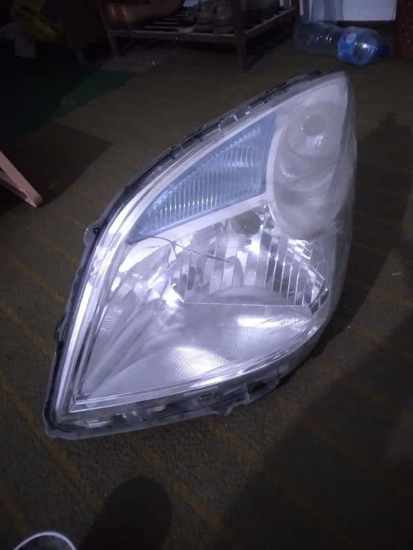 Suzuki Wagon R Front light 1