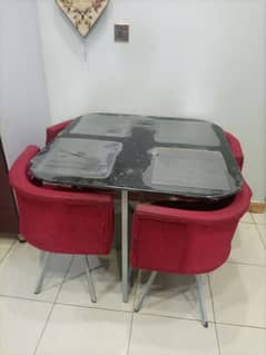 4 person Dining table