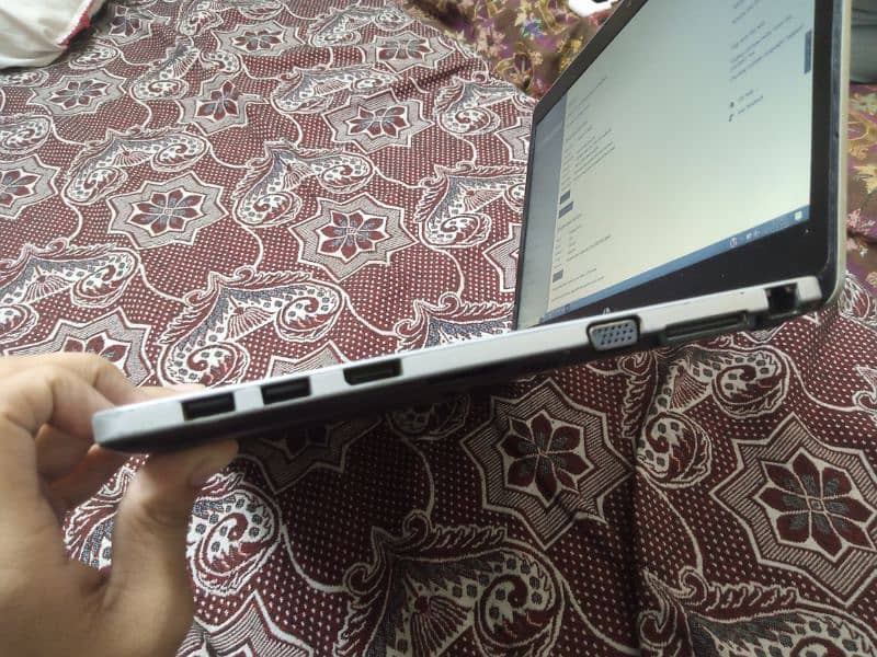 HP LAPTOP 1