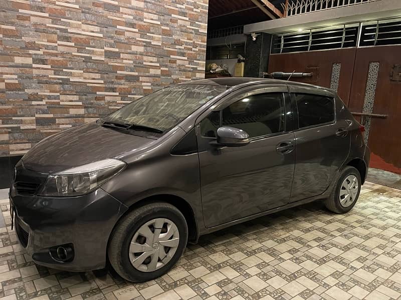 Toyota Vitz 2013 4