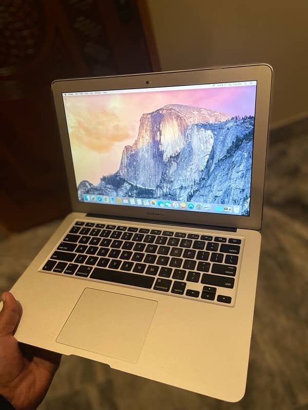 MACBOOK AIR || Smoothest machine || windows+IOS 0