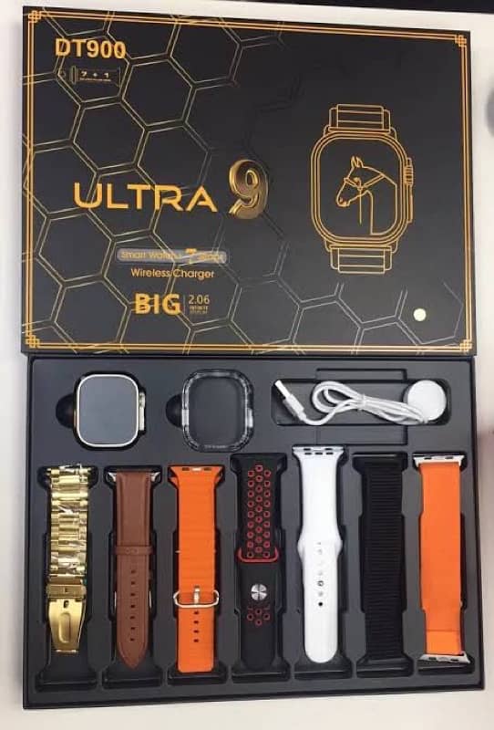 DT900 ULTRA Smart watch With 7 Straps 2