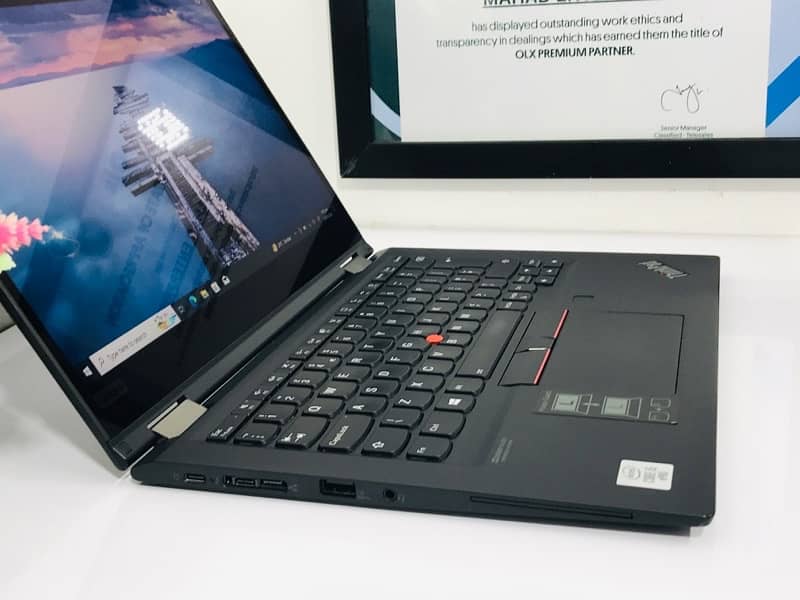 lenovo x13 yoga i5 10th gen- touch - 360- facelock - fingerprint 11