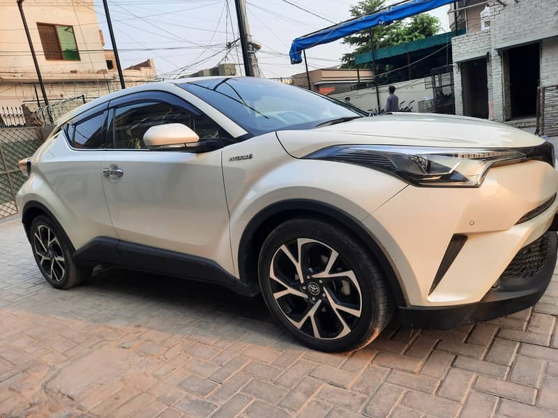 Toyota C-HR 2018 G-Led 15