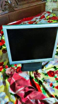 gateway 17"inch LCD for computer best for use 0