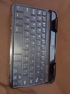 Wireless Bluetooth keyboard chargeable. . .