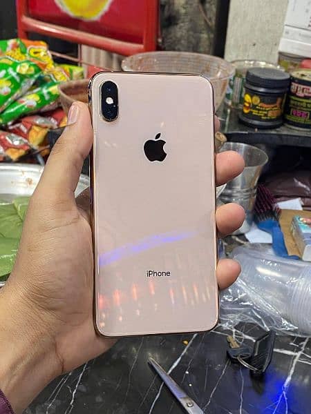 iphone xs max 1