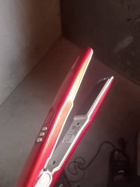 hair straightener 3