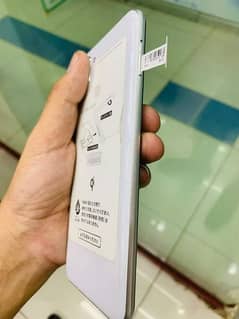 Aquos r3 6/128 GB contact number 03409248037