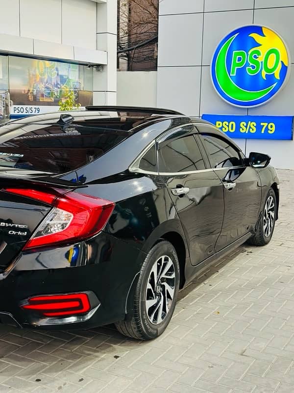 Honda Civic Oriel 2017 6