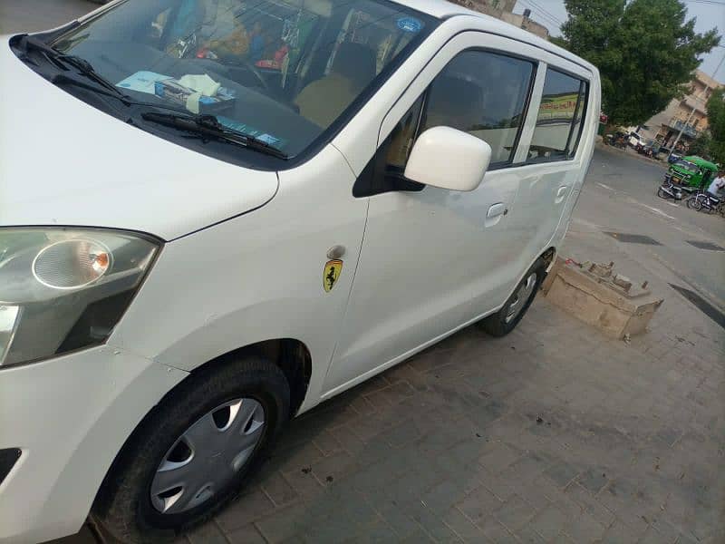 Suzuki Wagon R 2017 3