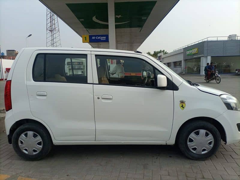 Suzuki Wagon R 2017 9