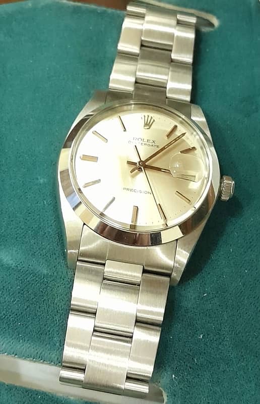 WATCH BUYER / Rolex Daytona Omega Seamaster Cartier Pasha Hublot Rado 3