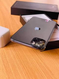 Apple iphone 11Pro Max PTA Approved More details Watsp 03357126298