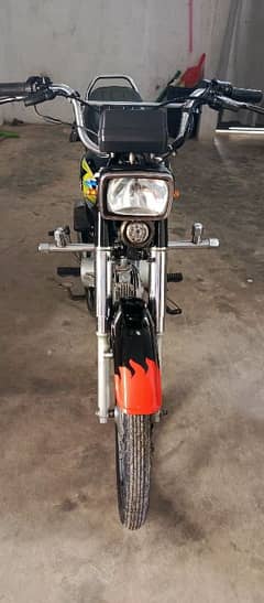 hondayas used bike 10/9condition koi faul nh honda lena hai