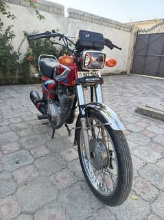 Honda 125 2022 model for sale. . urgent