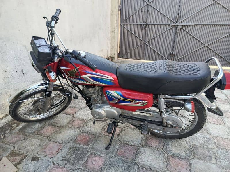 Honda 125 2022 model for sale. . urgent 2