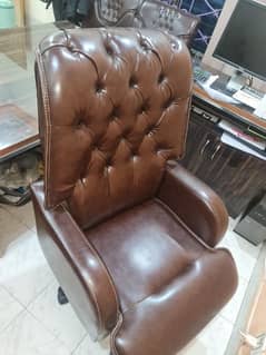 Executive Chair Brand New Leather Poshish