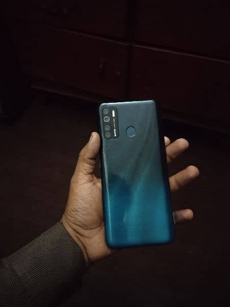 Tecno Spark 5pro 3