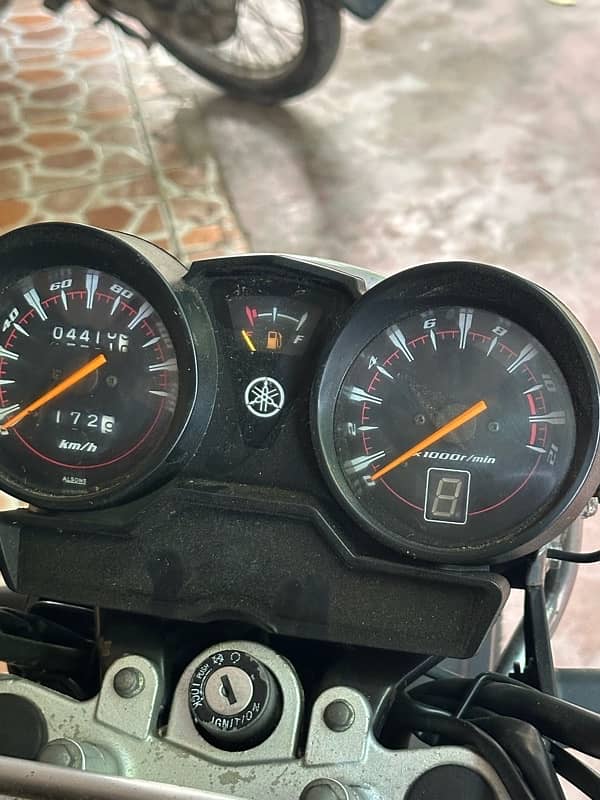 YAMAHA YBR 125G urgent selling 6