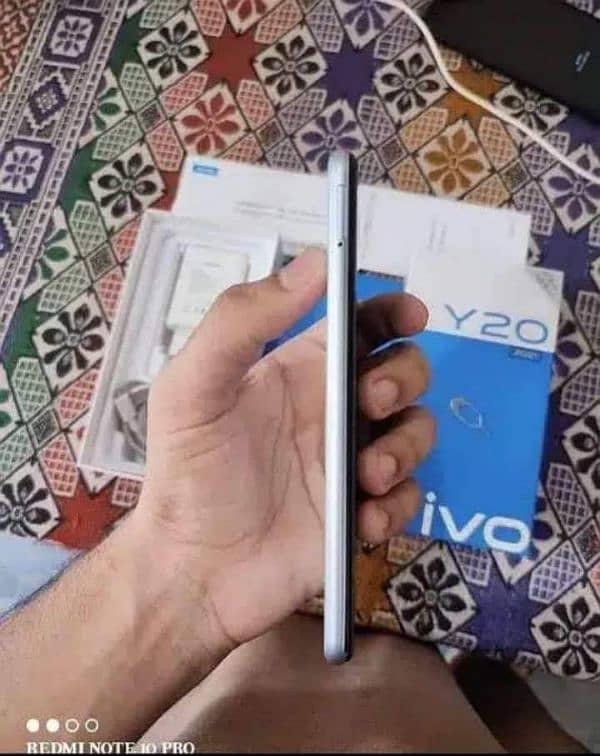 vivo Y20 what's app 03230915322 4