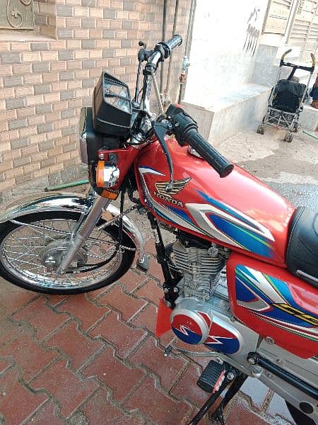 honda 125 new 2022 modal sale needs money serious buyer just call 1