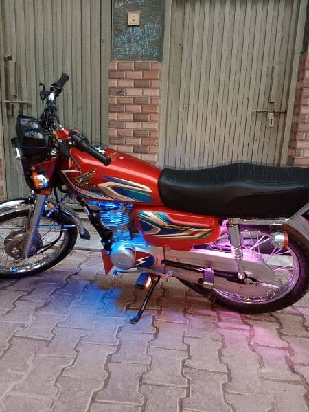 honda 125 new 2022 modal sale needs money serious buyer just call 6