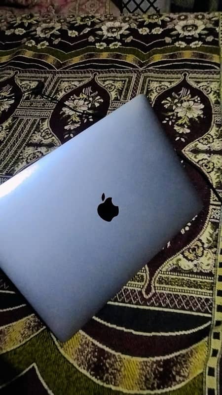 Macbook Pro 2017 0