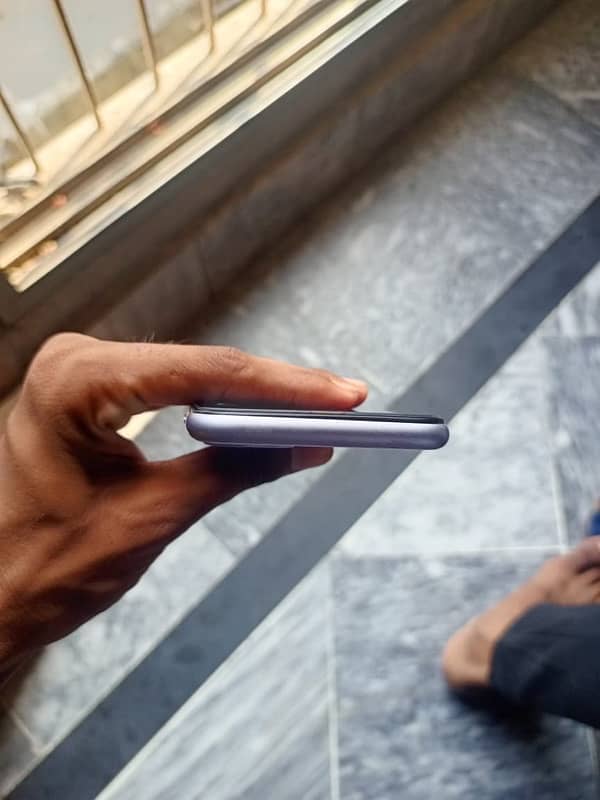 iPhone 11 jv 64gb non pta 1