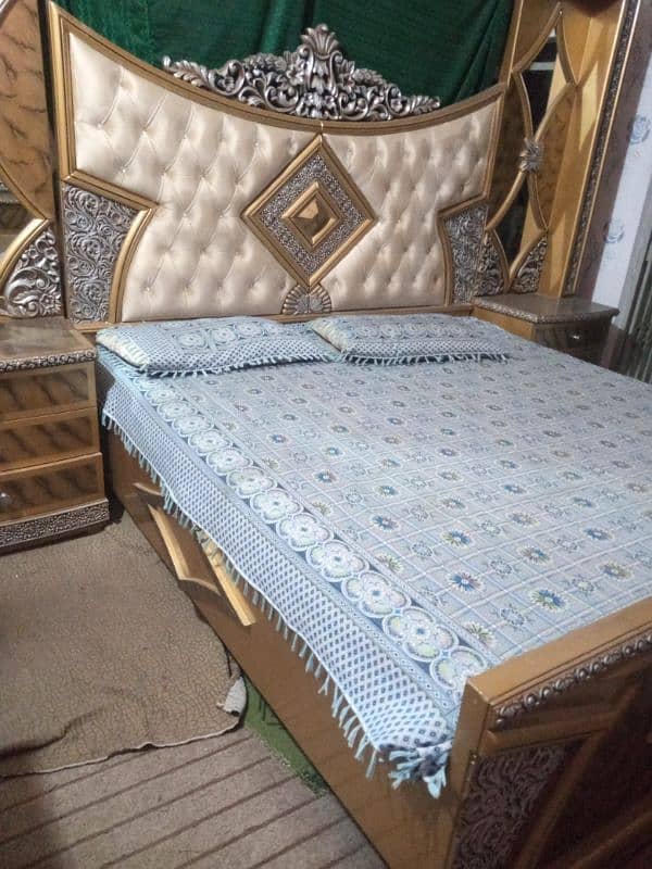 king bed 1