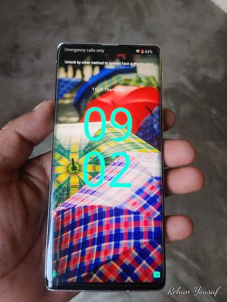 AQUOS R6 12GB. 128GB 0