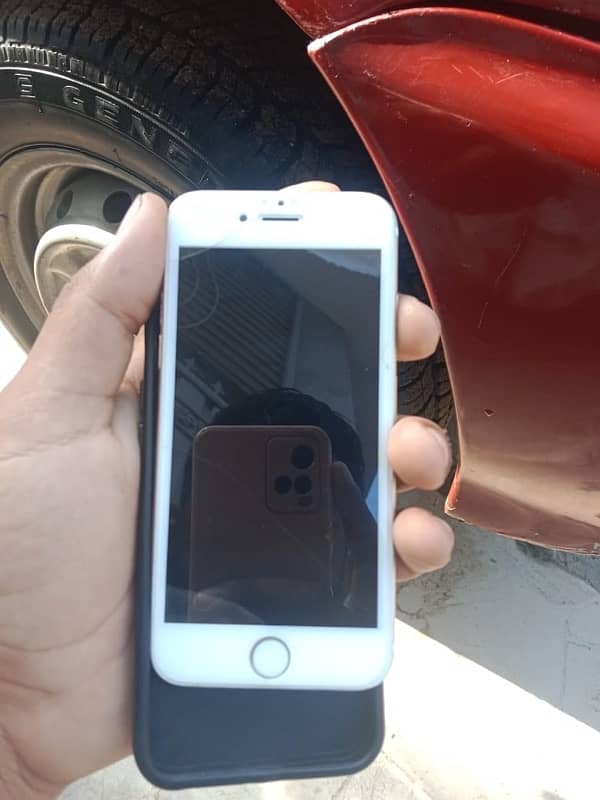 iPhone 6s used non pta 2