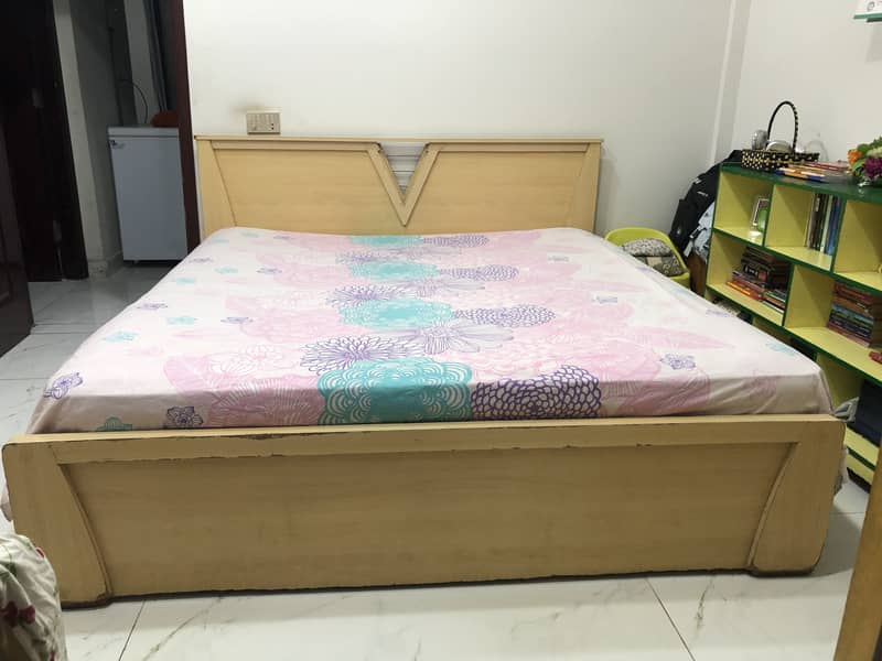 Bed set with cupboard and dressing 0