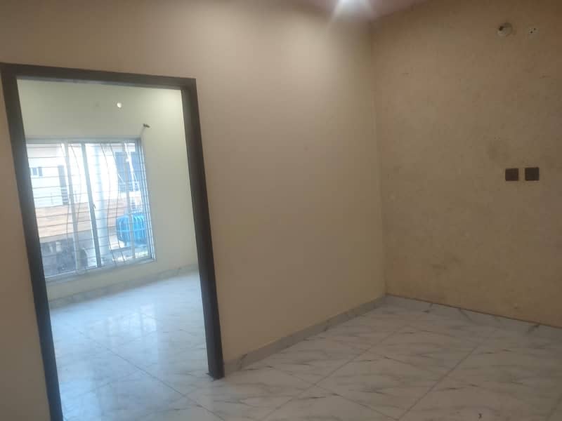 In Bismillah Housing Scheme - Hussain Block 800 Square Feet House For rent 11