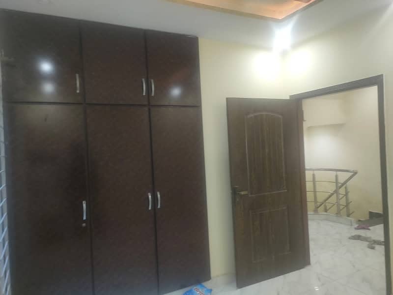 In Bismillah Housing Scheme - Hussain Block 800 Square Feet House For rent 16