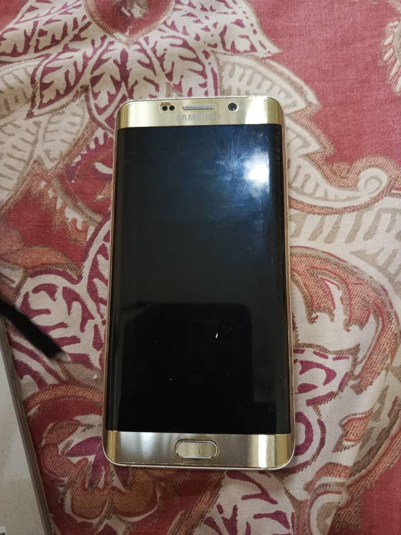 Samsung Galaxy S6 Edge + 4 gb 32gb fresh 6