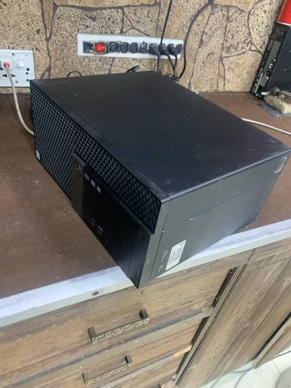 dell tower 7040 core i5 6th gen 8gb hdd 500gb 7