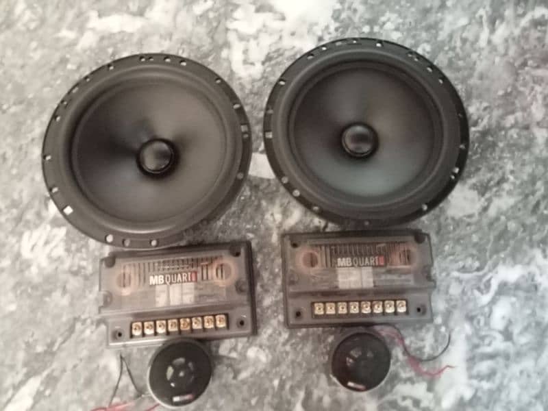 Components speakers for amplifier and woofer sound system 17