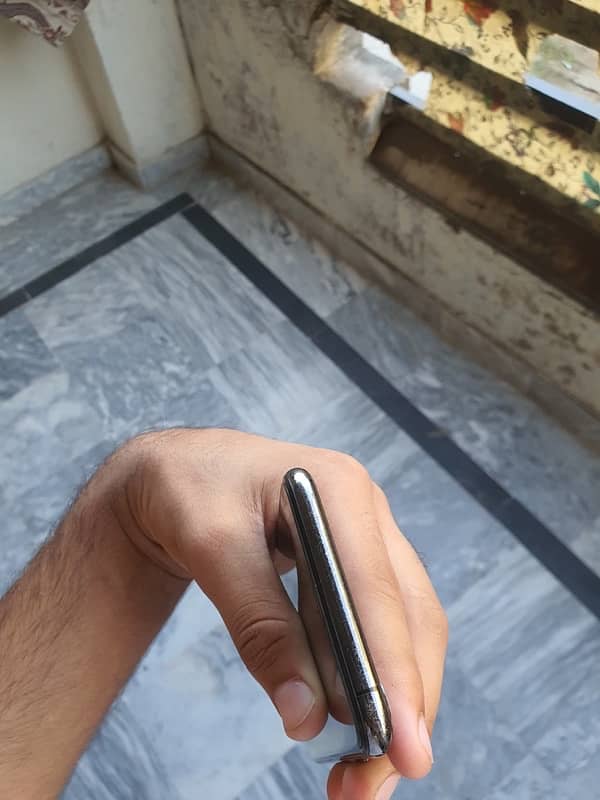 iphone xs max 256 gb (NON PTA) 5