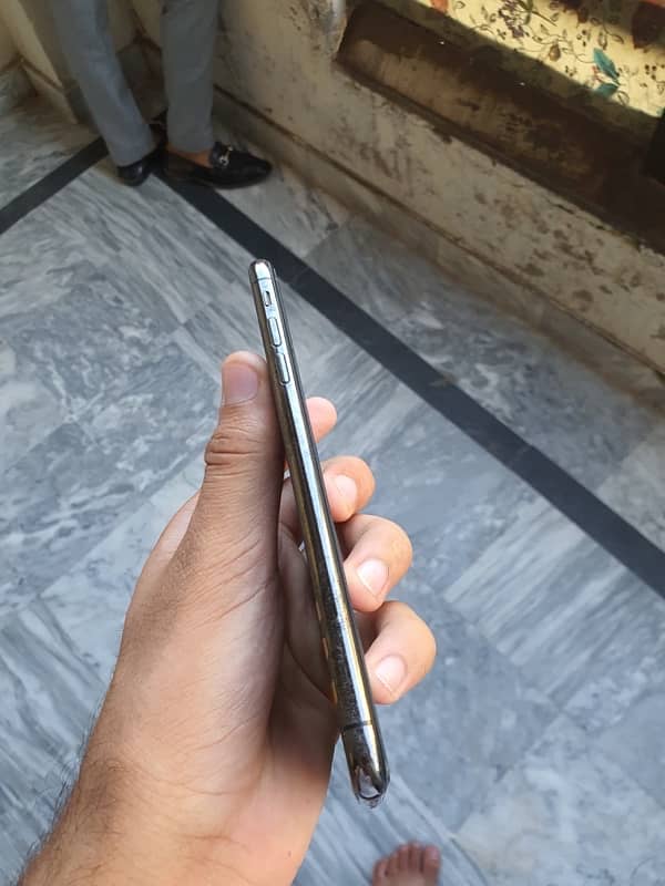 iphone xs max 256 gb (NON PTA) 6