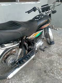 Honda 70 boht achi bike fur sel