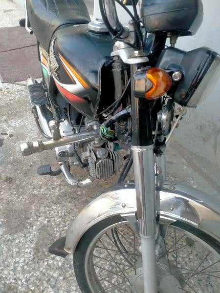 Honda 70 boht achi bike fur sel 3