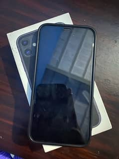 iphone11 64/gb factoryunlock with box 10/10condition