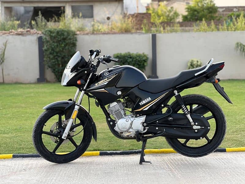 Yamaha YBR 125 2022 model 2