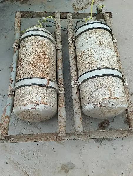 Genuine Suzuki Ravi CNG cylinders with frame. NO DELIVERY. 3