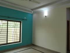 1 Kanal House In Bahria Town Phase 3 Is Available For Rent