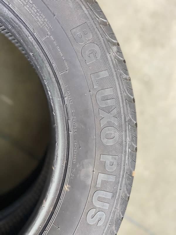 16 number Civic tires for sale 3