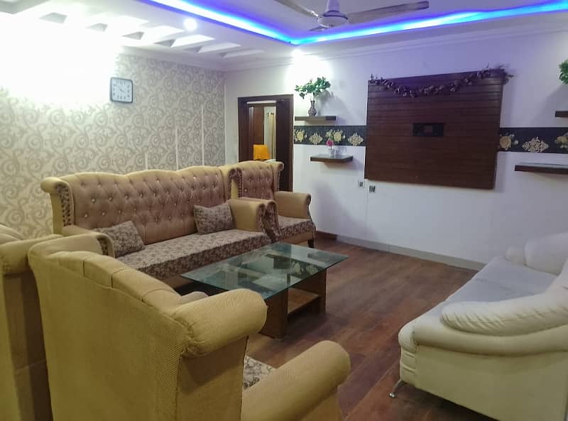 Par day short time to bed appatment for rent bahira town phase 6 any time available 4