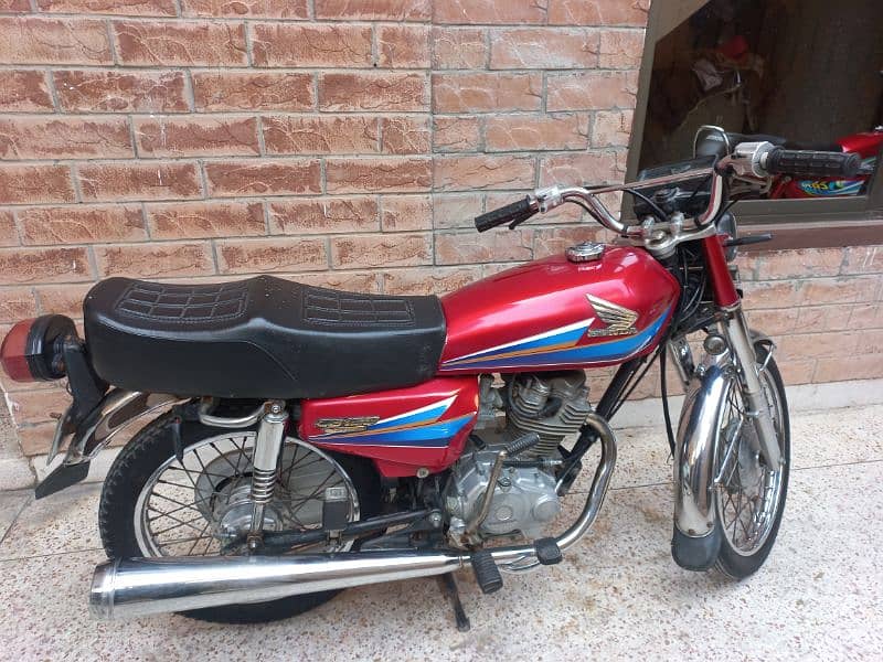 Honda CG 125  Model 2009 1