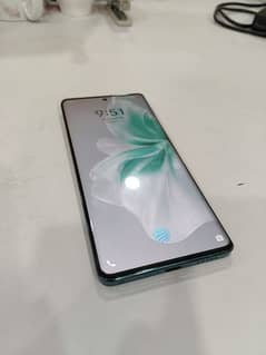 Vivo V30 5G 0